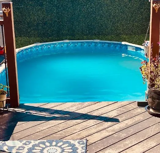 Stunning In Prime With Private Pool Apartment *