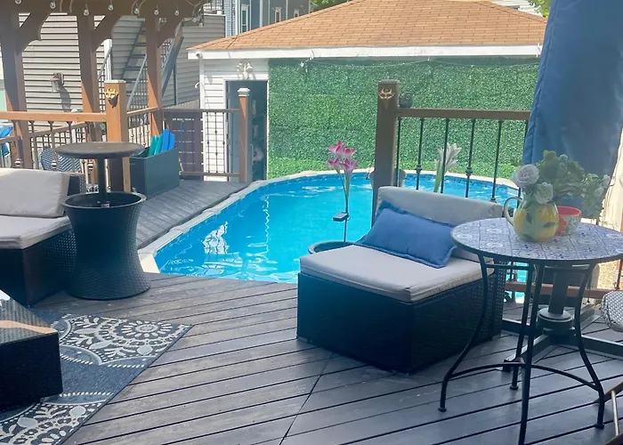 Stunning In Prime With Private Pool * Chicago
