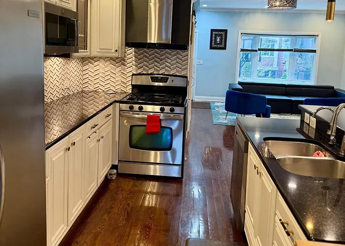 Stunning In Prime With Private Pool * Chicago